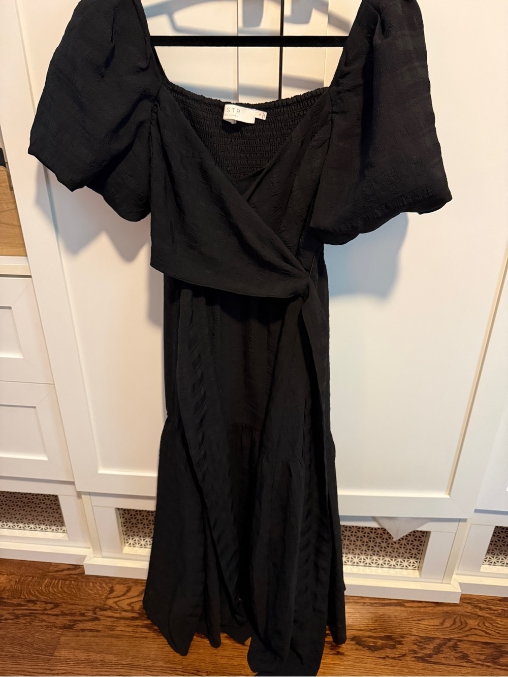 ASTR Black Puff-Sleeve Midi Wrap Dress